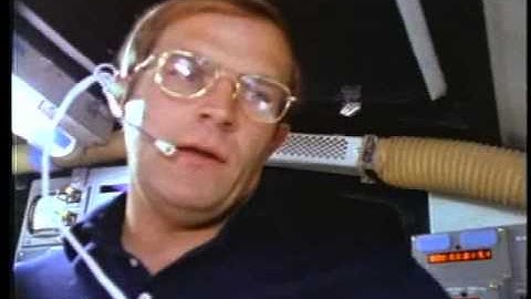 STS-30 Magellan Deploy Sim in SMS and MOCR