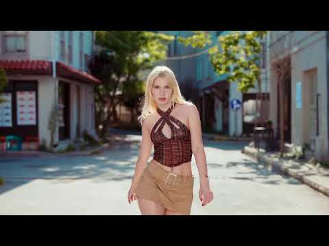 Aleyna Tilki - Sır Music Video