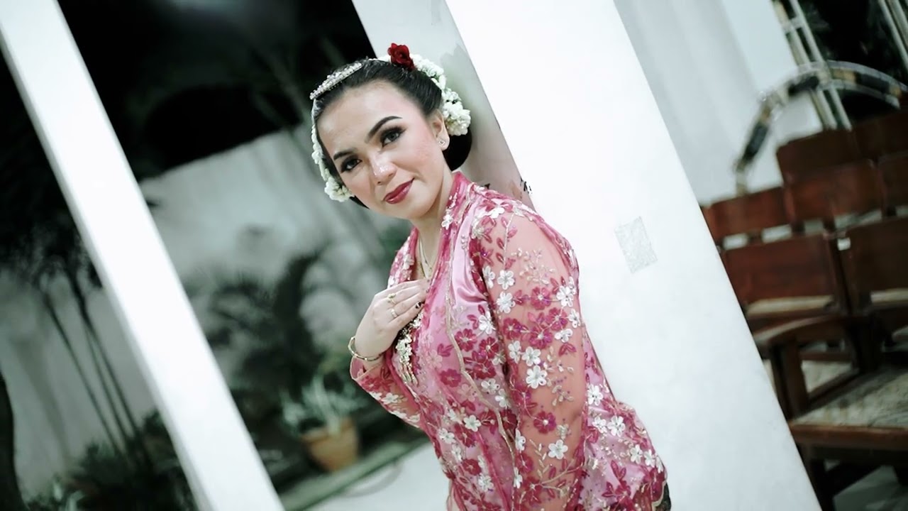 Liru Kalpika Maria & Yonathan