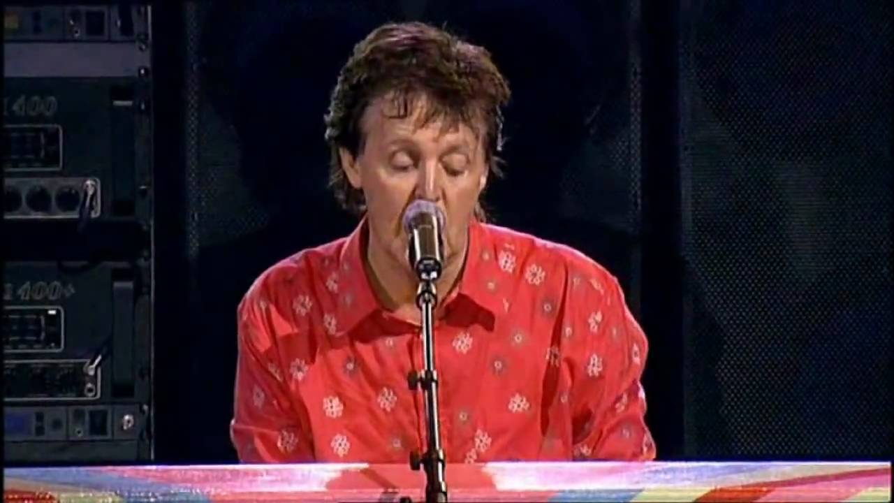 Download Paul McCartney - Hey Jude (Live Glastonbury 2004) (High Quality video) (HD)