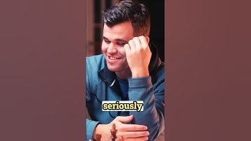 Magnus speelt snelschaak terwijl hij vragen beantwoordt 😮