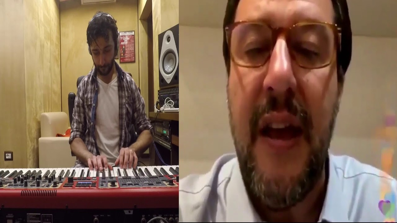 Matteo Salvini Canta "Come Mai"di Max Pezzali