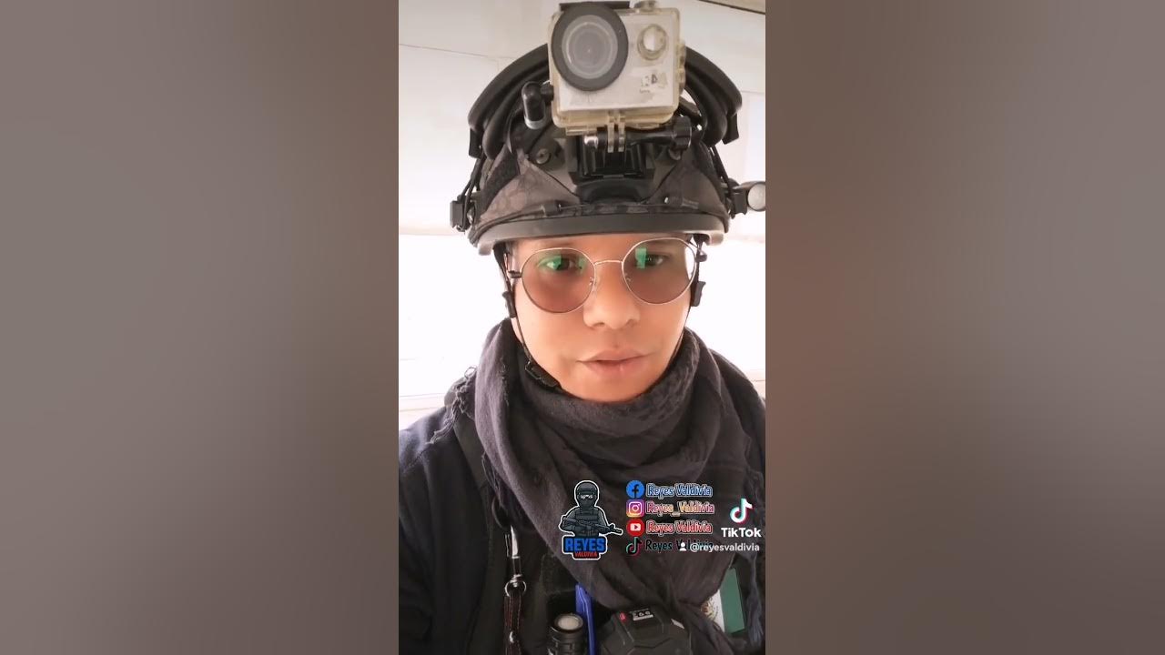 ¿PORQUÉ A LOS DETENIDOS LES TAPAN LOS OJOS Y PONEN LA LETRA 