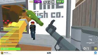 Playing KOUR.IO Hardpoint on Poki.com