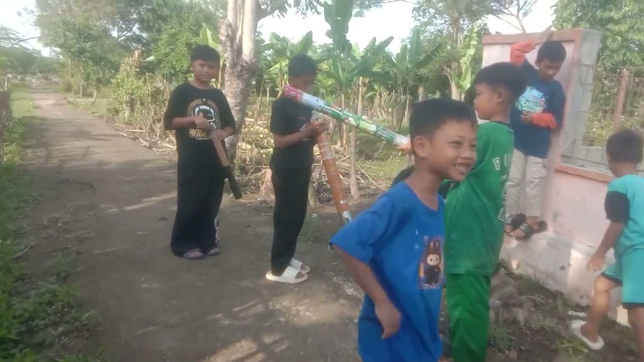 Mau mancing di kejut kan suara boom ternyata bocil main beledogan#mancing#fishing#petasanspirtus