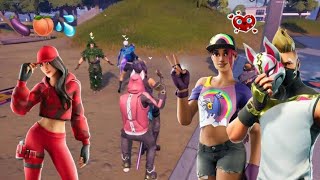 Doing Ride The Pony On Everyone I See In Party Royale.