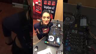 Andrea Pomeje- Live set na radiu kiss | 24.4.2019 | screenshot 5