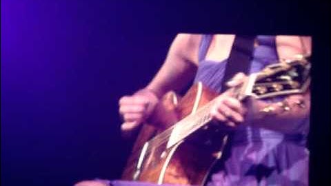 Taylor swift covers eminem and uncle kracker