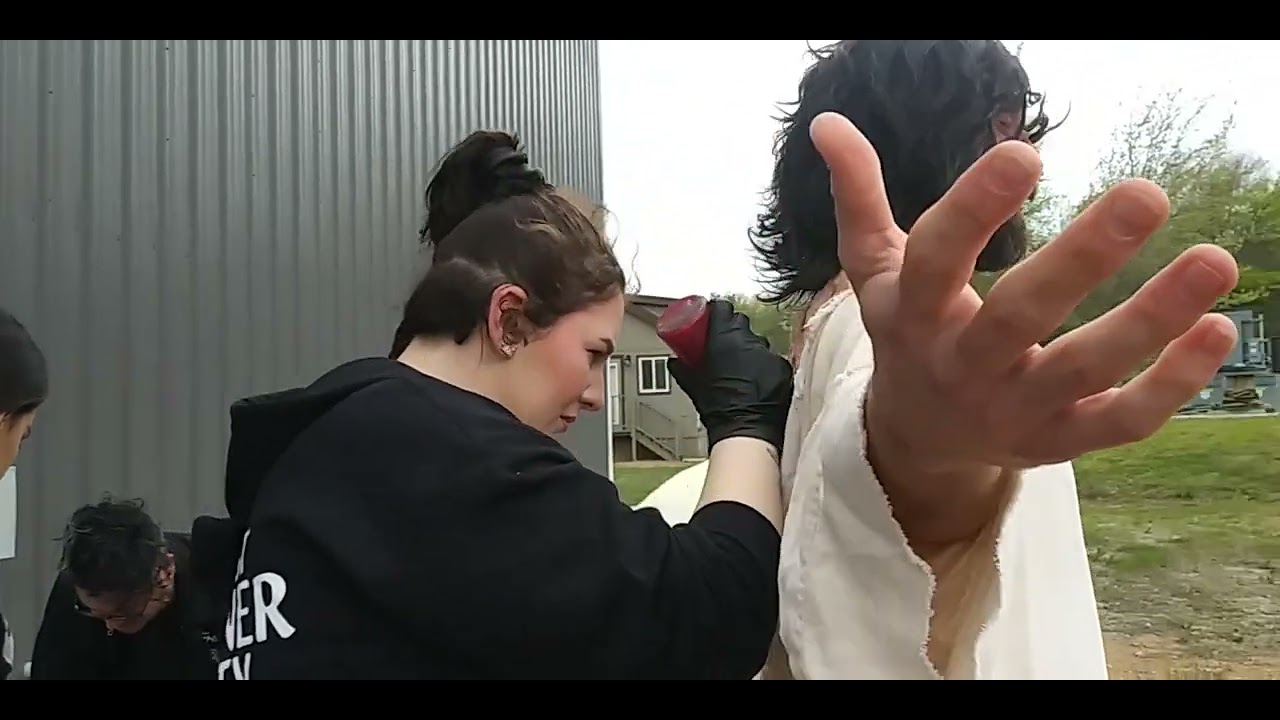 Blooding Jesus/   The Crimson