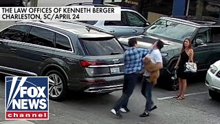 Download Lagu VIRAL video shows migrant Uber driver 'sucker punching' rider MP3 Download Lagu VIRAL video shows migrant Uber driver 'sucker punching' rider MP3