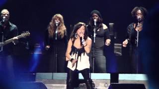 Martina McBride - Broken Wing