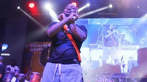 See How People Screams As Davido Did  Black Axe (Aiye) Sign At Fela Shrine