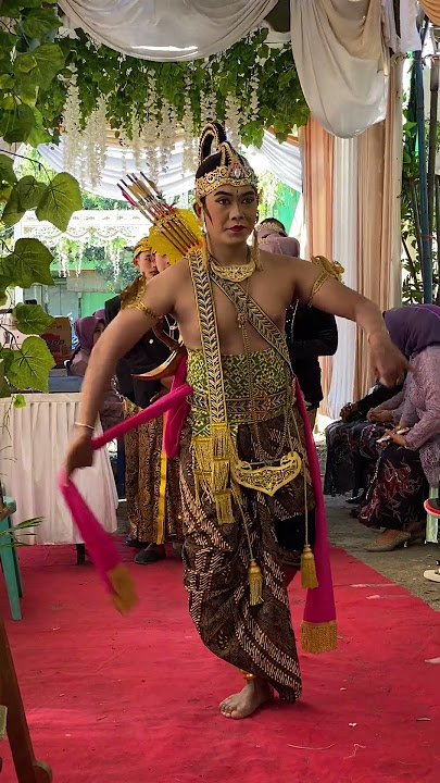 Cucuk Lampah Pengantin adat jawa