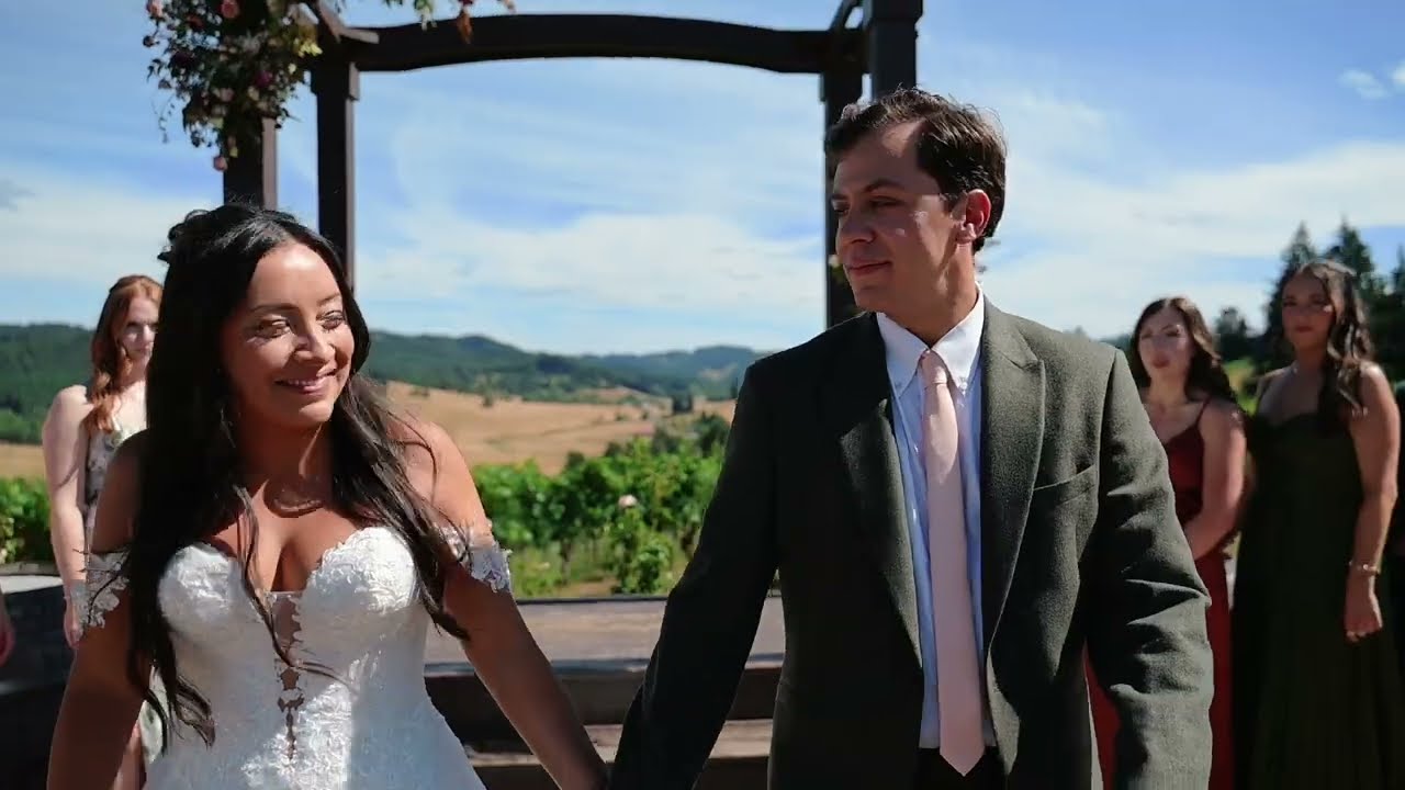 Kayla & Nate — A Joyful July Wedding at Sweet Cheeks Winery