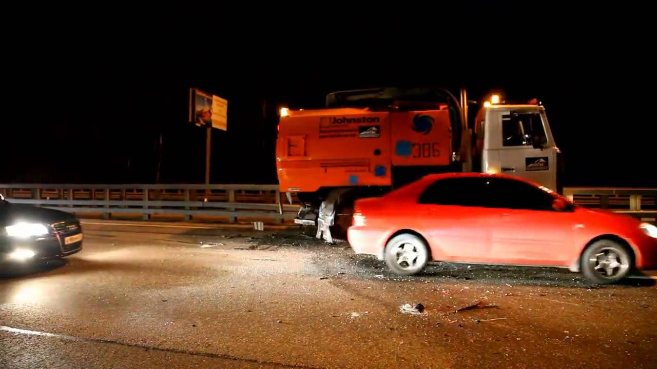 Авария ваз 2112 серебристый