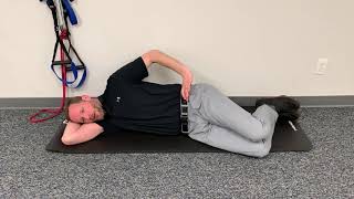 Clamshell exercise for glute activation and hip strength