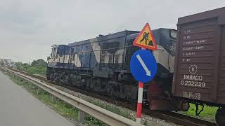 4K Train Crossing In The City, Locomotives India D13E