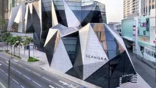 Revamp Of Starhill Gallery In Kuala Lumpur Features Multifaceted Glass And Stone Facade.