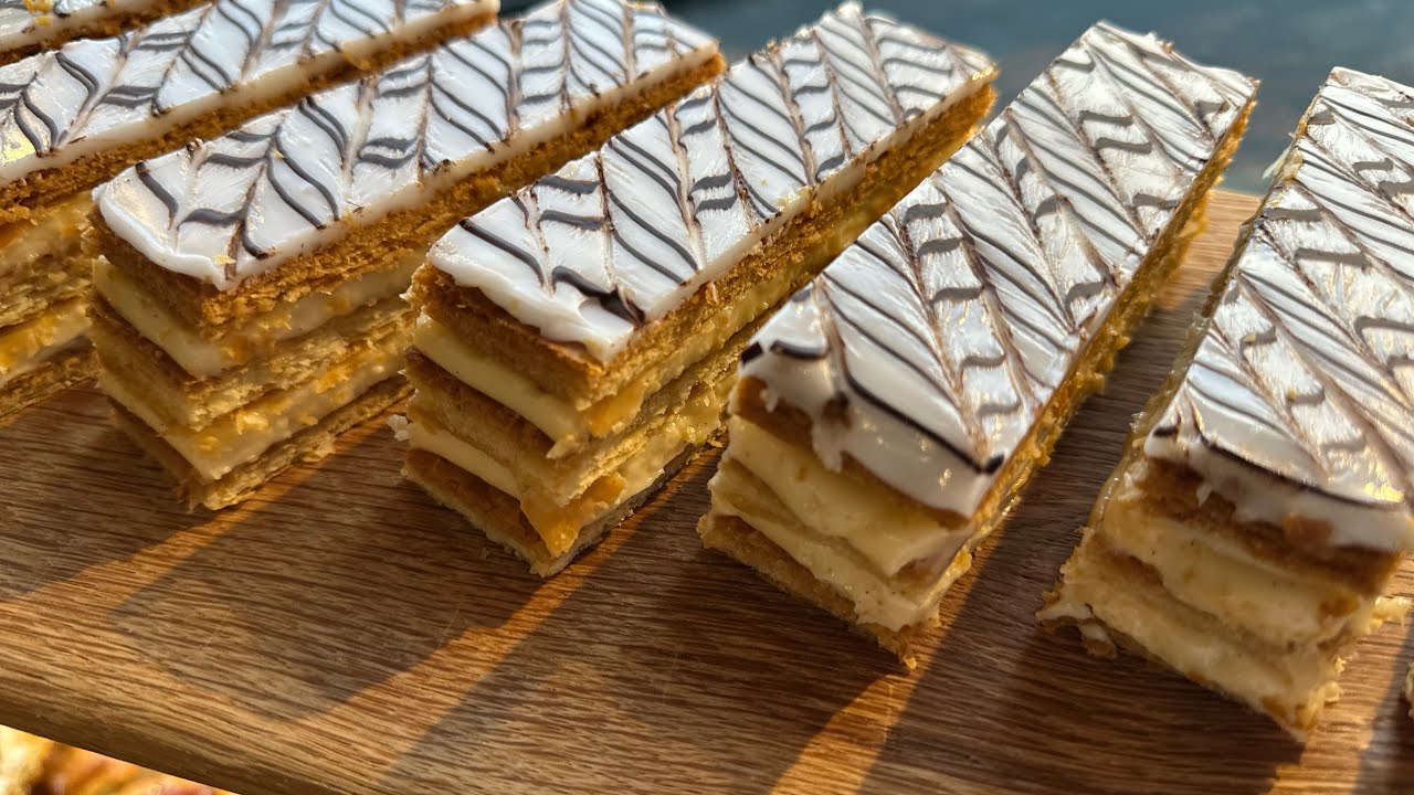 Как приготовить классический мильфей, используя самое простое слоеное тесто