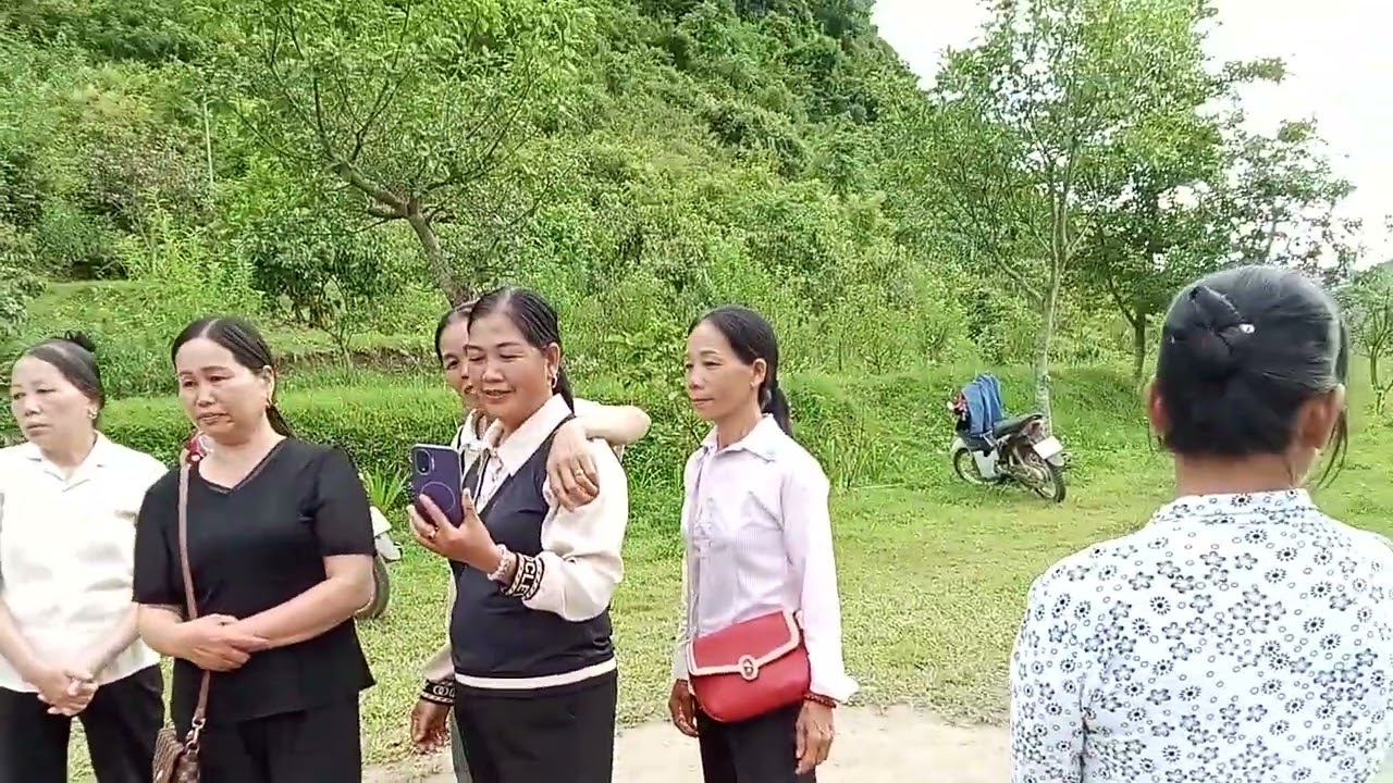 Ngô Ngọc & Hoàng Liên, nông biền, hát chia ly tại khu du lịch rất na san,phi nong ơi thinh nơ 