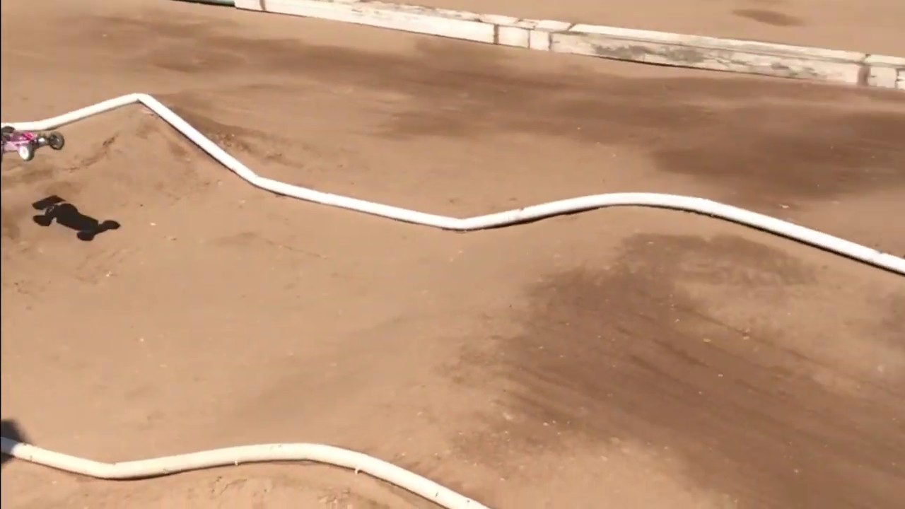 Ronda Drake from Mugen Seiki Racing running at SoCal Nitro Raceway ...