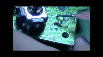 Replace your XBOX 360 controller thumbstick or trigger mechanism (1 of 3)