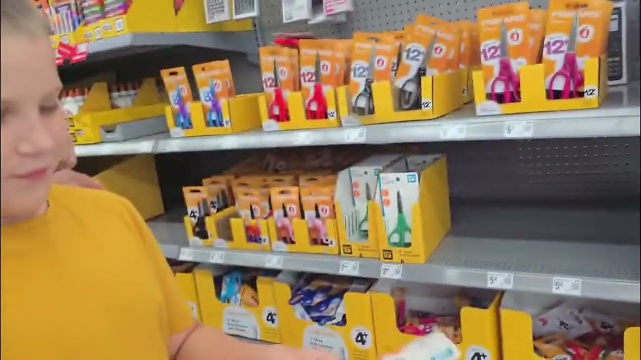 НАЧАЛОСЬ!! ПОКУПКИ К ШКОЛЕ!!