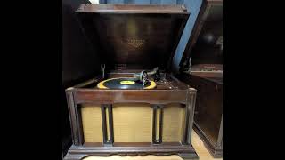 Connie Francis（コニー・フランシス）♪Pretty Little Baby♪ 1961年 78rpm. Victor VV 1 ｰ 90 phonograph.