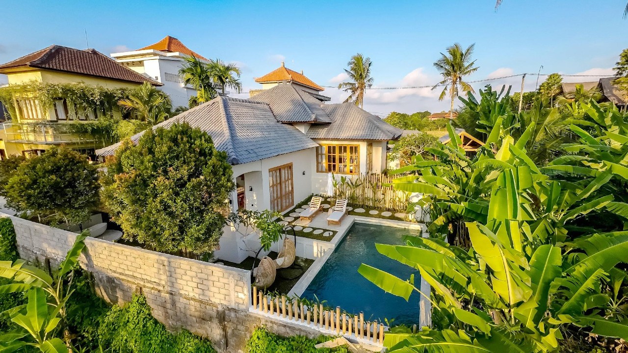 Semiramida Villa by EVDEkimi | Bali, Indonesia | Hotel Review 🏩