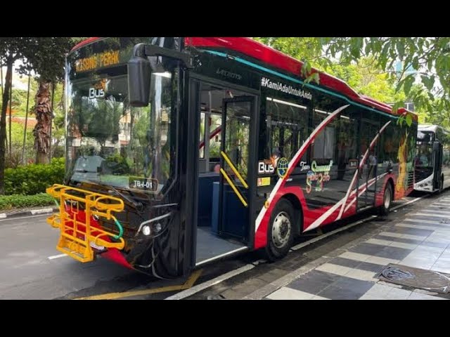 NAIK TAYO (BUS SUROBOYO) SAMPAI ALUN-ALUN SURABAYA class=