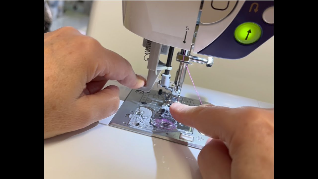 Mini infila ago automatico per macchina da cucire con strumento di  inserimento del punto del gancio accessori artigianali per cambio rapido  per anziani - AliExpress