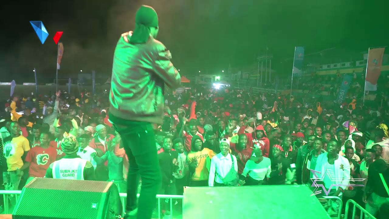 DJ CHOCOLATE LIVE MIXING IN IRINGA - WASAFI FESTIVAL 2019 - YouTube