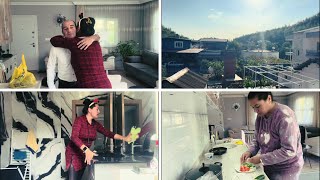 Canim Ana Babam Zi̇yareti̇me Geldi̇sevmi̇yorum Ve Mecburen Yapiyorumterasimin Tozlarini Aldim