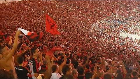 FESTA NA FAVELA - TORCIDA DO FLAMENGO NO MARACANÃ
