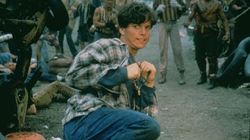 The Power Of The Pendant (1994) Het kwaad heeft zojuist zijn gelijke gevonden.