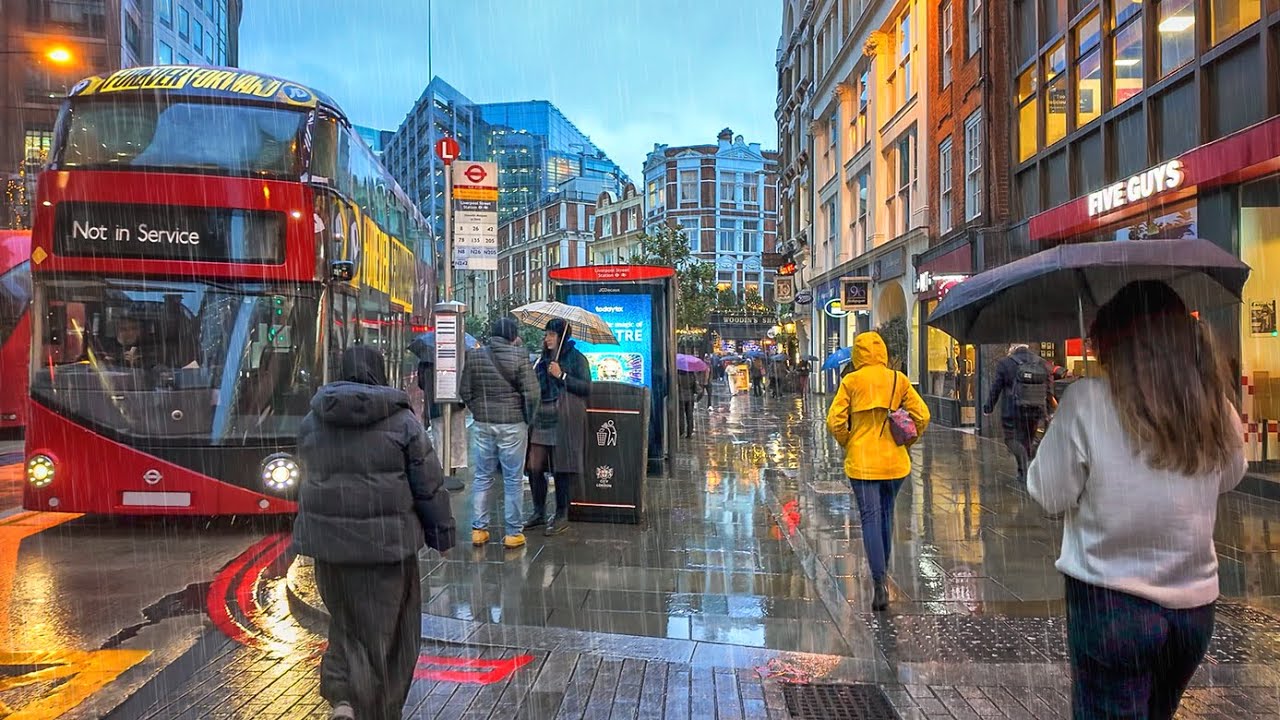 Wet & Windy London Walk ☔️ City of London to Spitalfields Rainy Walking Tour | 4K HDR ASMR