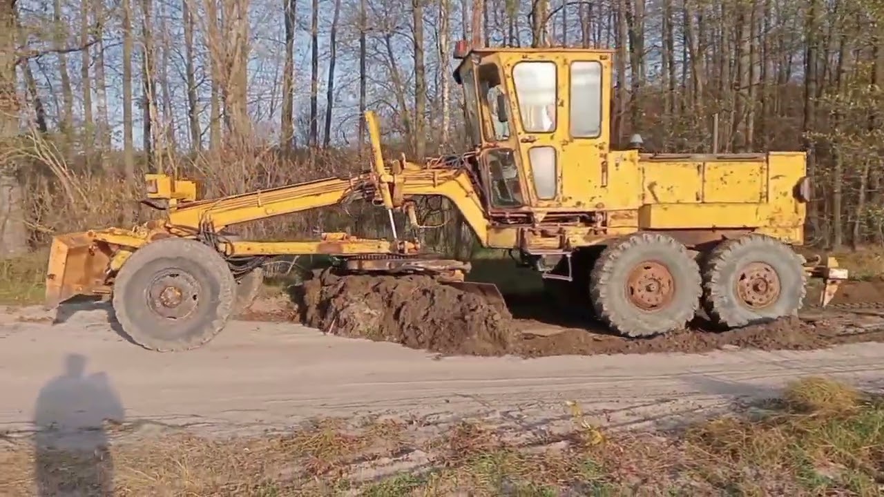 Грейдер ДЗ 180