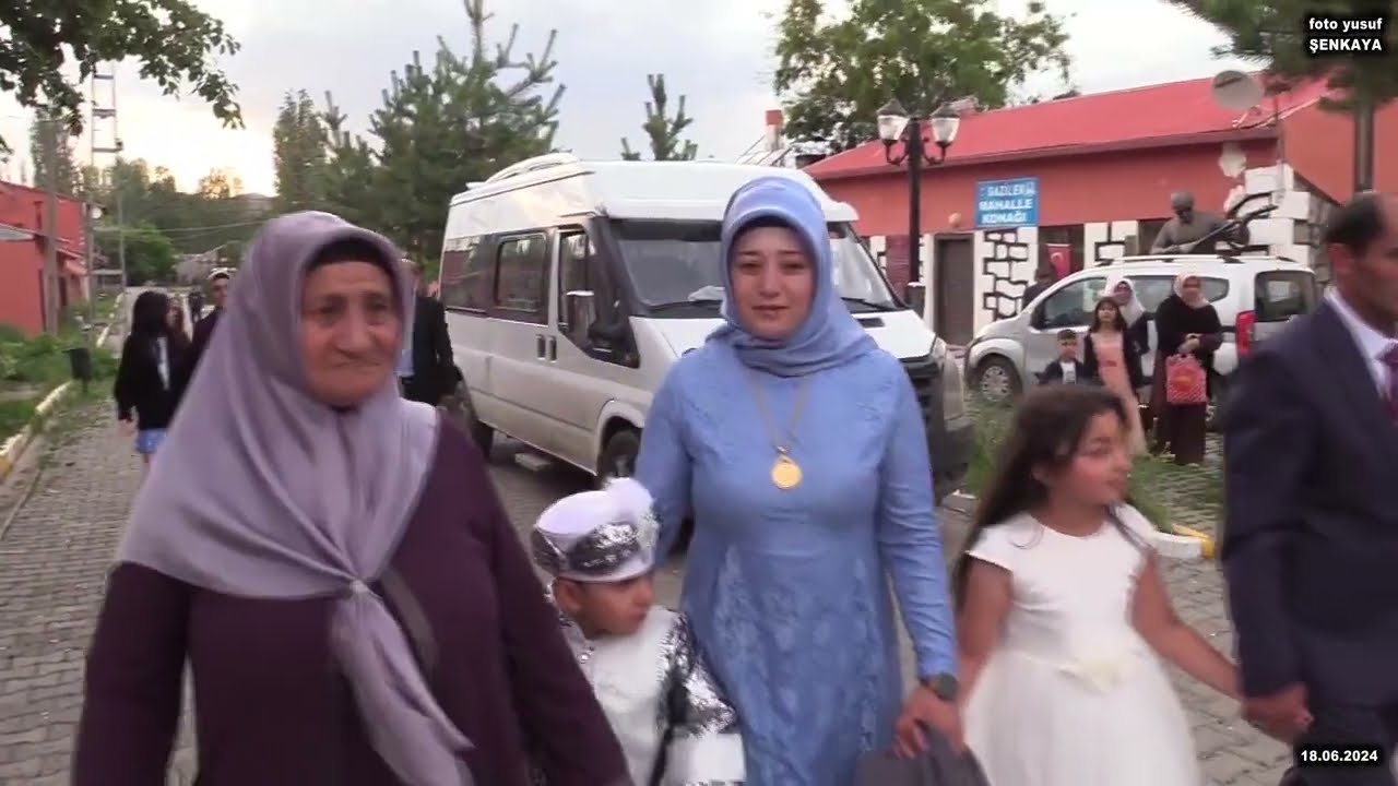 ERZURUM ŞENKAYA BARDIZ KÖYÜ GÜNDAR VE ESENGÜL GENÇ İN TORUNUNUN SÜNNET DÜĞÜNÜ