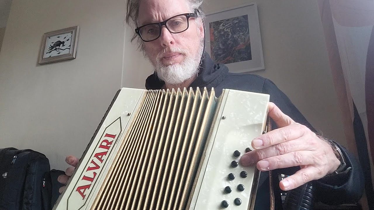 Альвари Аккордеон