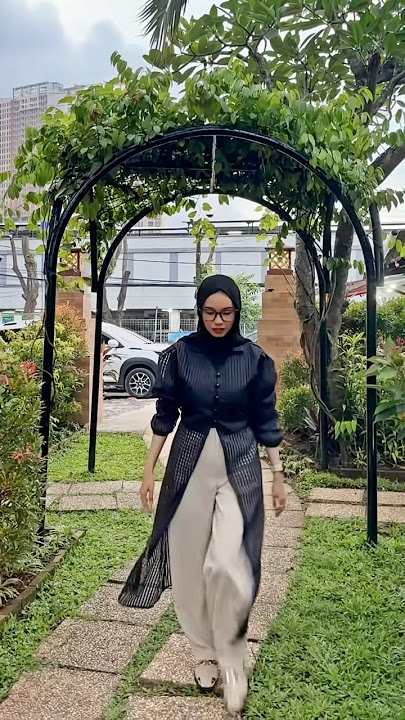Fadhilahrzk hijab hitam style tudung comel spek yali yali