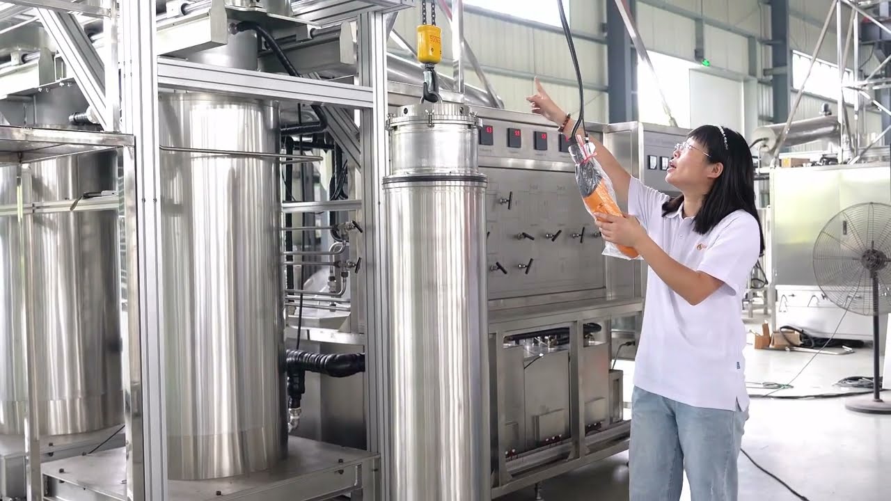 Introduction of 300 Liter Careddi Supercritical CO2 Extraction Machine Model 150Lx2 Part 1