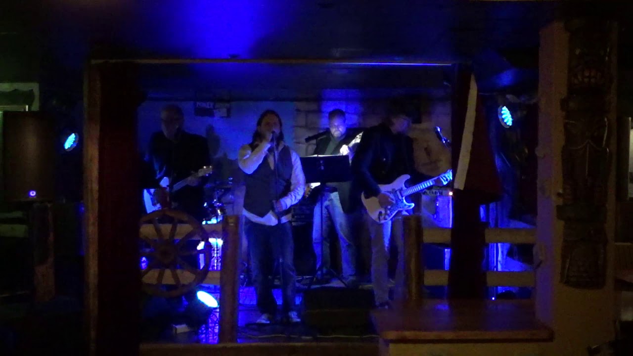 tavalliset-pulliaiset-maailma-ilman-rakkautta-el-armadillo-youtube