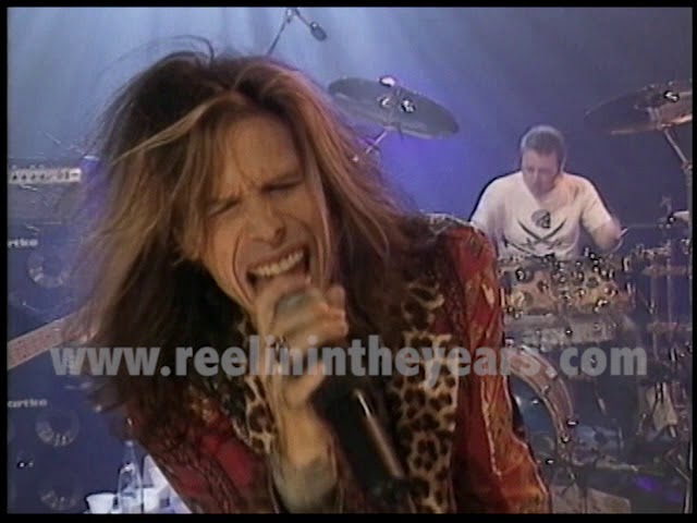 Aerosmith- Cryin' (with false starts) LIVE 1997 [RITY Archives] class=