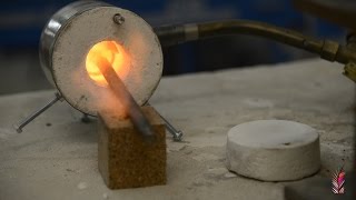 Realizacion de herramientas para talla en piedra con pequeña fragua de gas