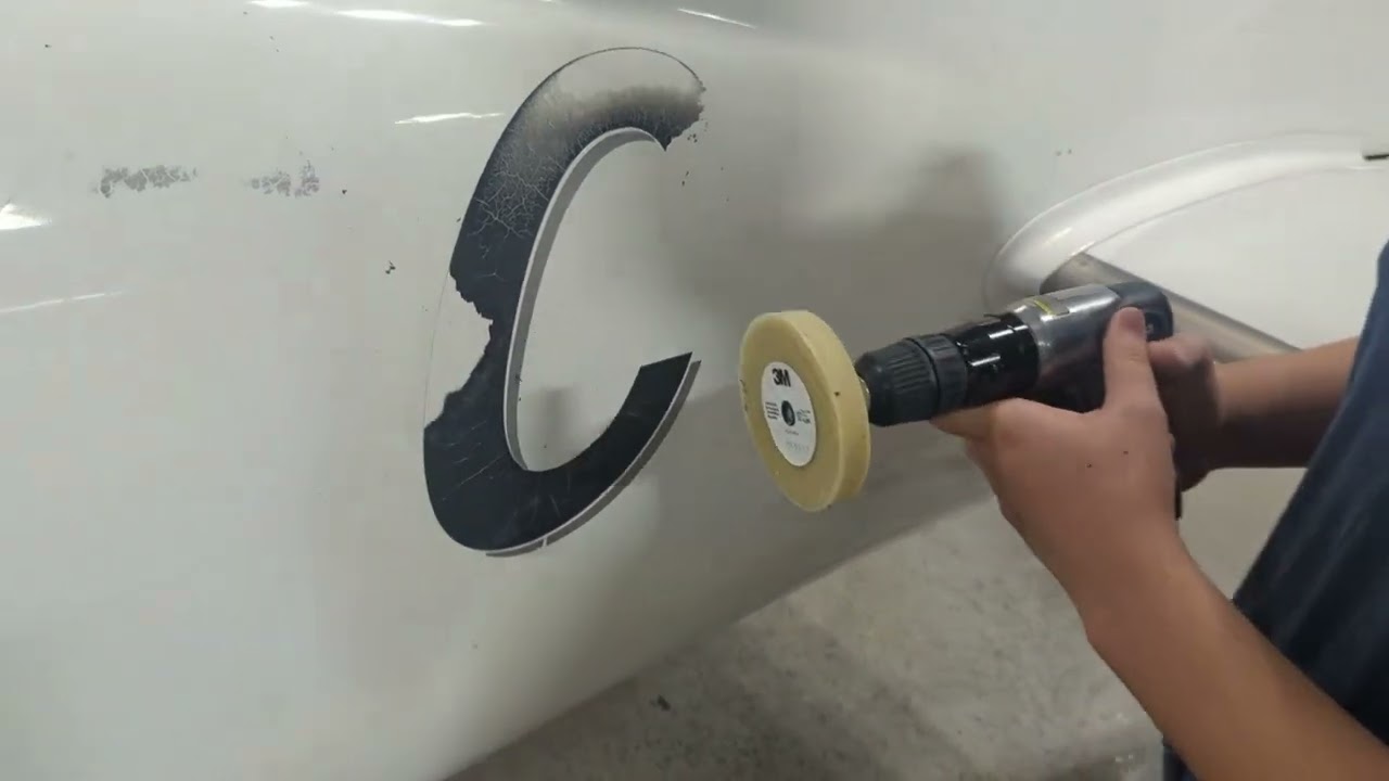 How to remove vinyl graphics or decals from an aircraft