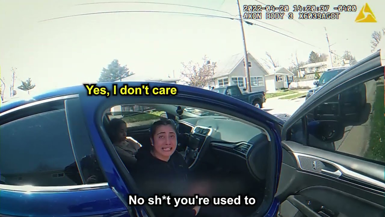 Karen acting out infront of police