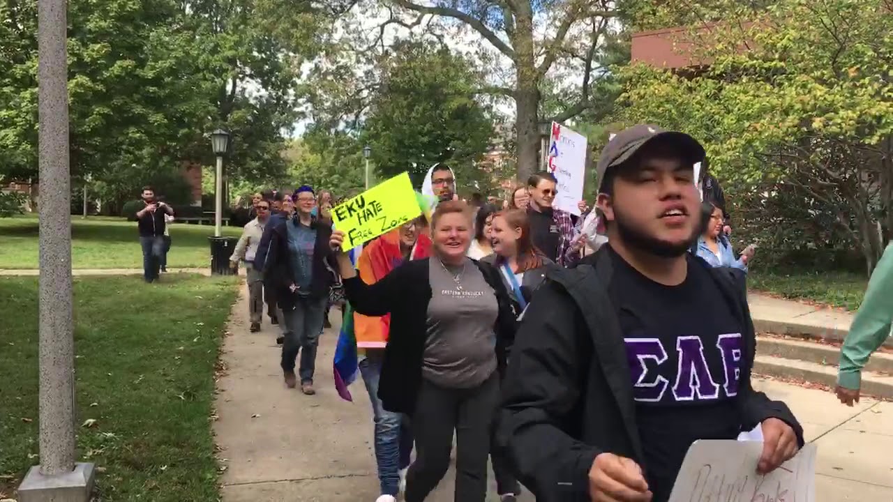 trump amazonia The Unity March past the library