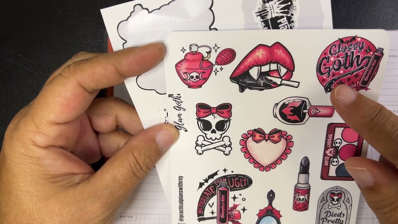 День 17 Planmas: настраиваю свой мини-планер Happy Planner и готические стикеры от @Plannervida 🫶🏽