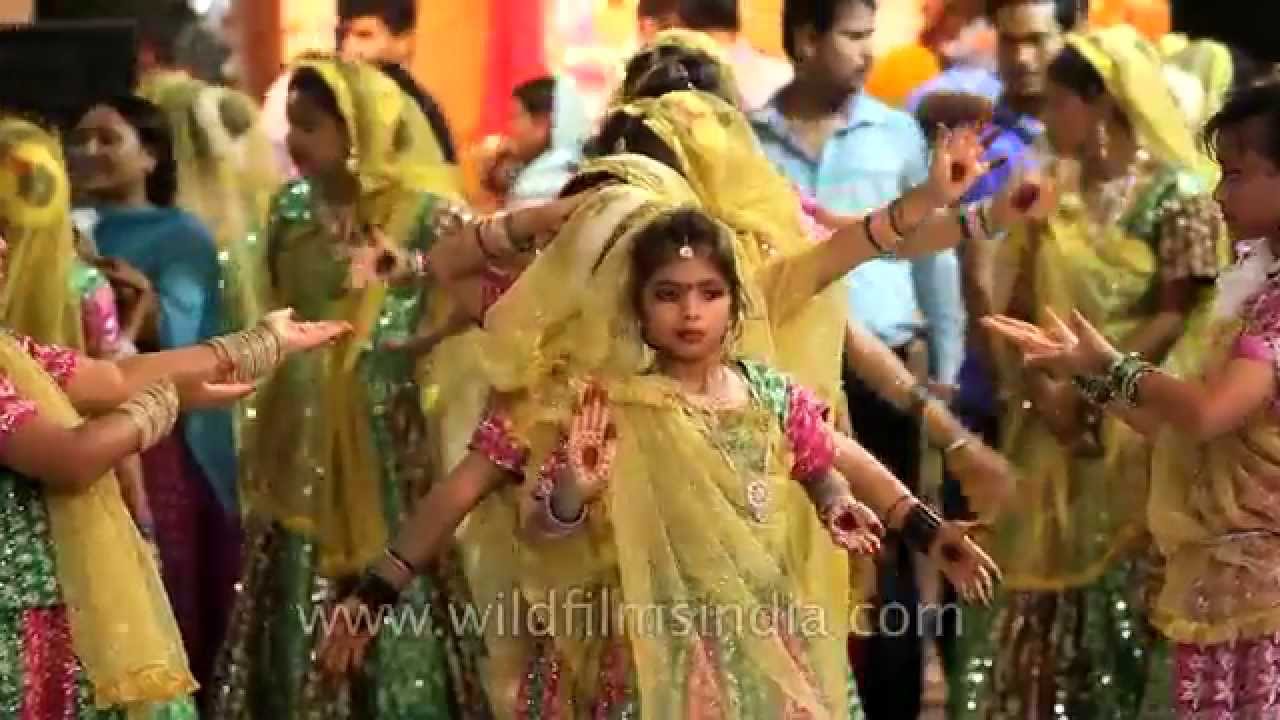 Cute Indian kids dance on the occasion of Janmashtami in Delhi YouTube