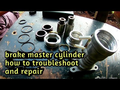 Video: Kailangan mo bang dumugo ang master cylinder?